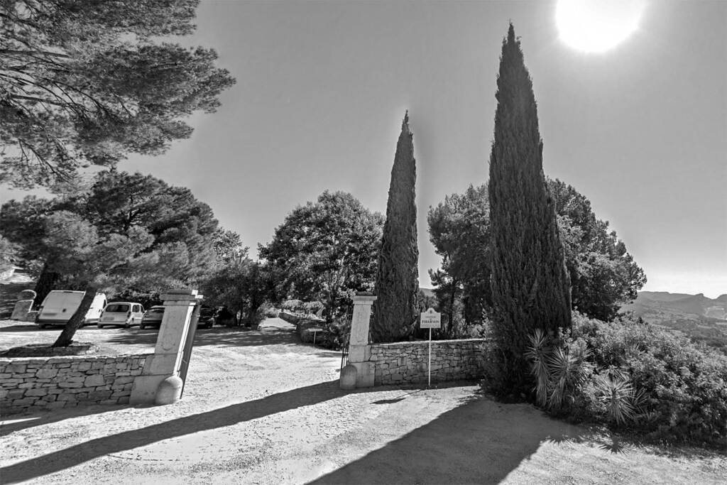 VTC , alternative TAXI -La-Cadière-d'Azur-domaine-vin-bandol-TONY-VTC-83-VAR-V1